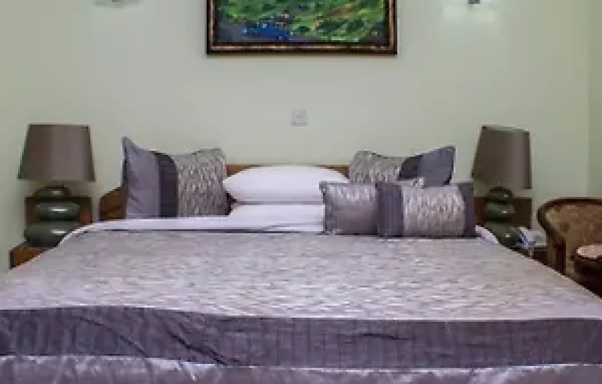 STANDARD DOUBLE ROOM