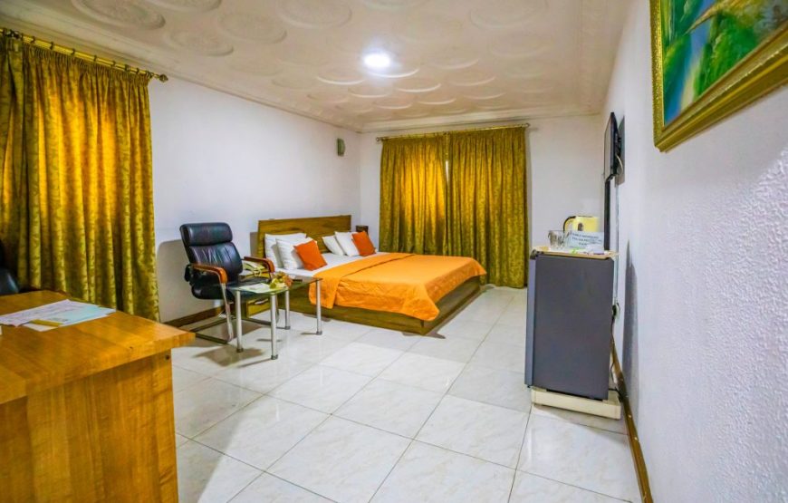 EASTOMENT HOTEL