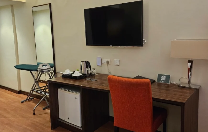 DELUXE TWIN ROOM