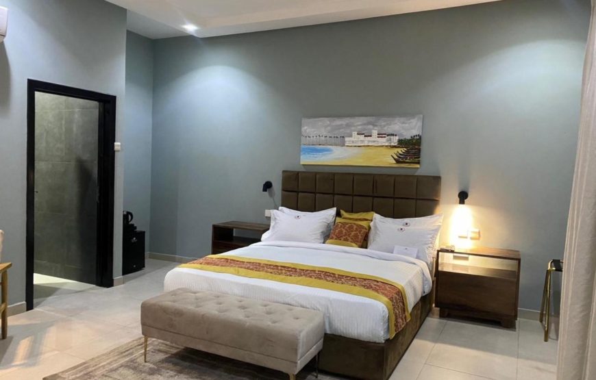 JUNIOR QUEEN SUITE WITH SEA VIEW