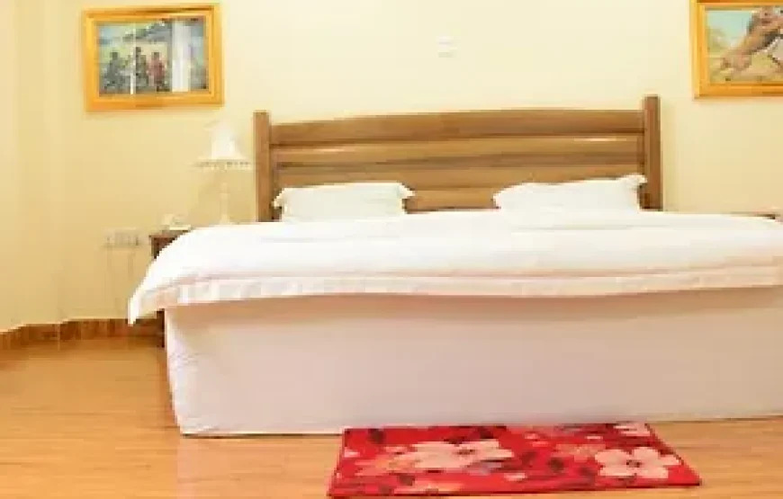 AMPOMAAH HOTEL