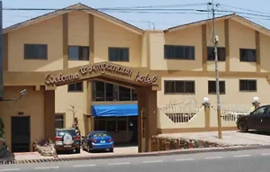 AMPOMAAH HOTEL