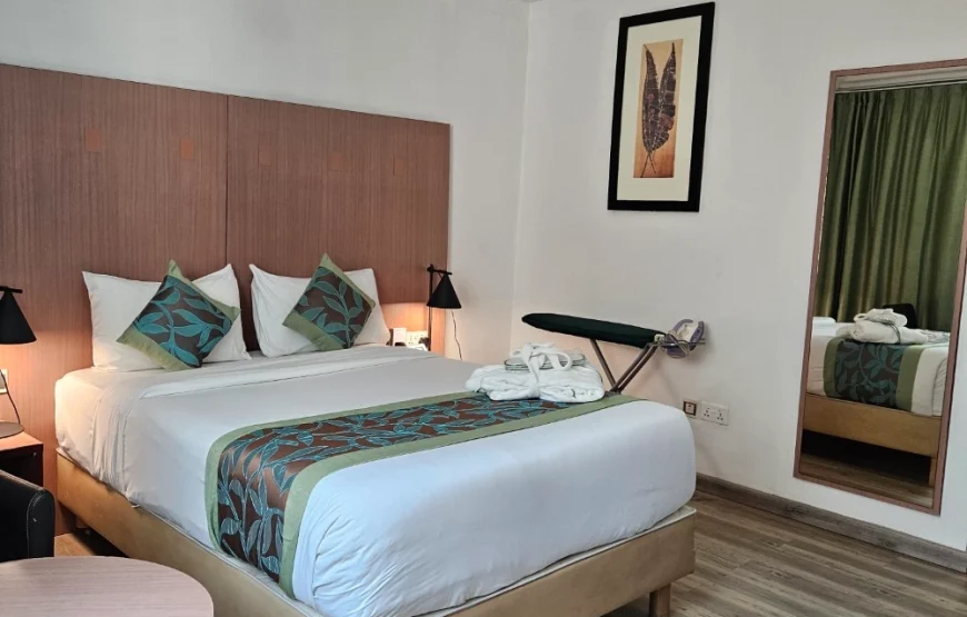 SUPERIOR ROOM