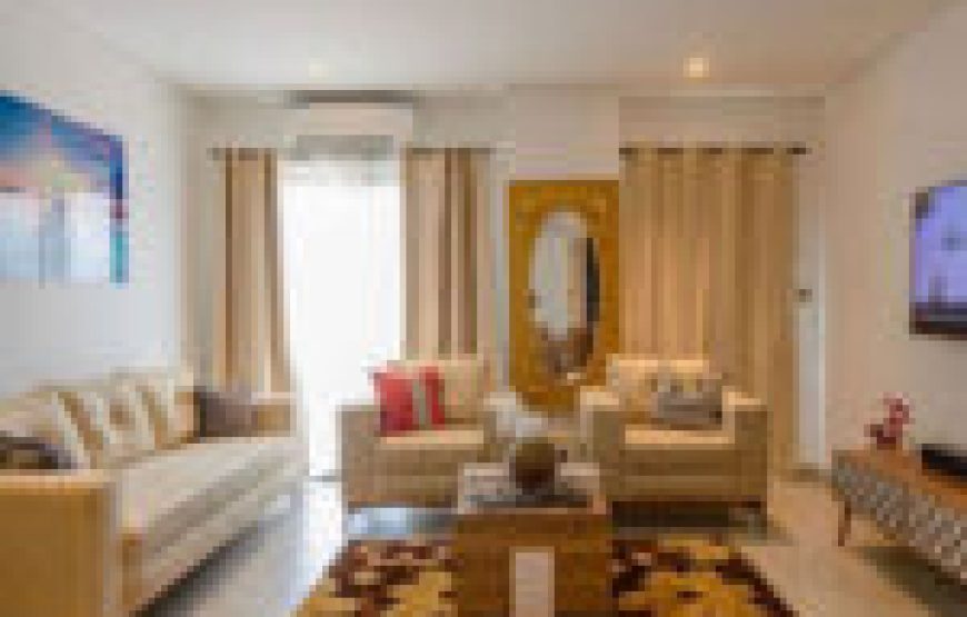 SUPERIOR DOUBLE ROOM WITH BALCONY – BAYS BOUTIQUE
