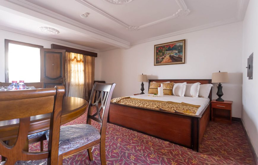 JUNIOR DELUXE ROOM