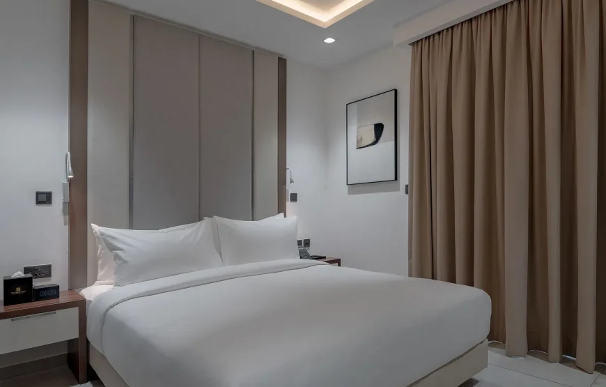 THE PELICAN HOTEL