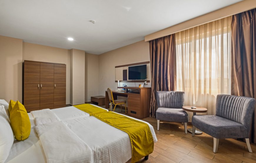 AH HOTEL
