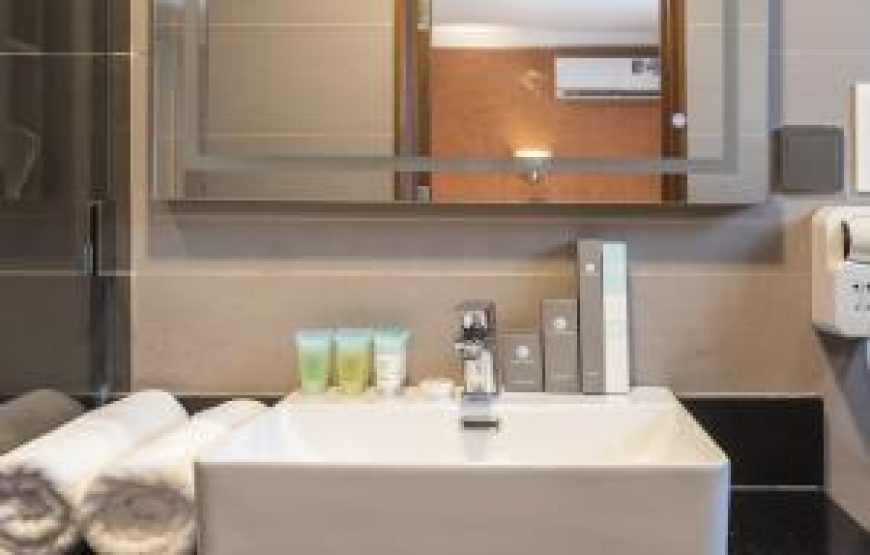 DELUXE TWIN ROOMS