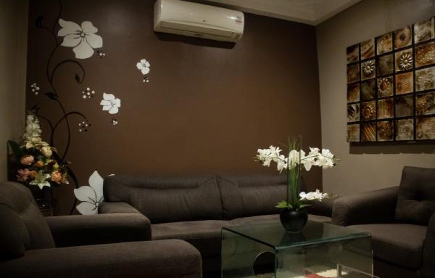 EXECUTIVE ROOMS
