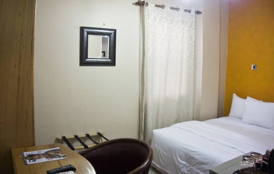 STANDARD SINGLE ROOM