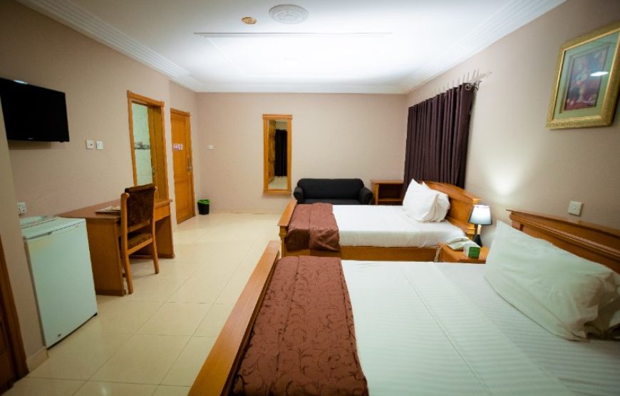 EXECUTIVE TWIN-BEDROOM