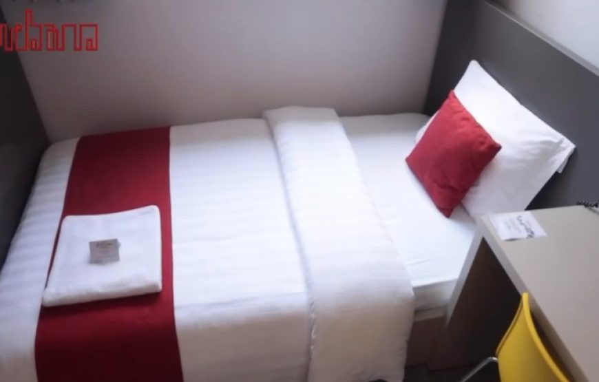 SINGLE ROOM