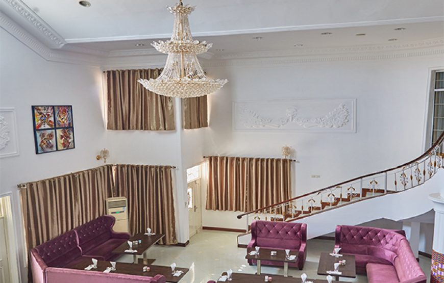 KINGSBRIDGE ROYALE HOTEL