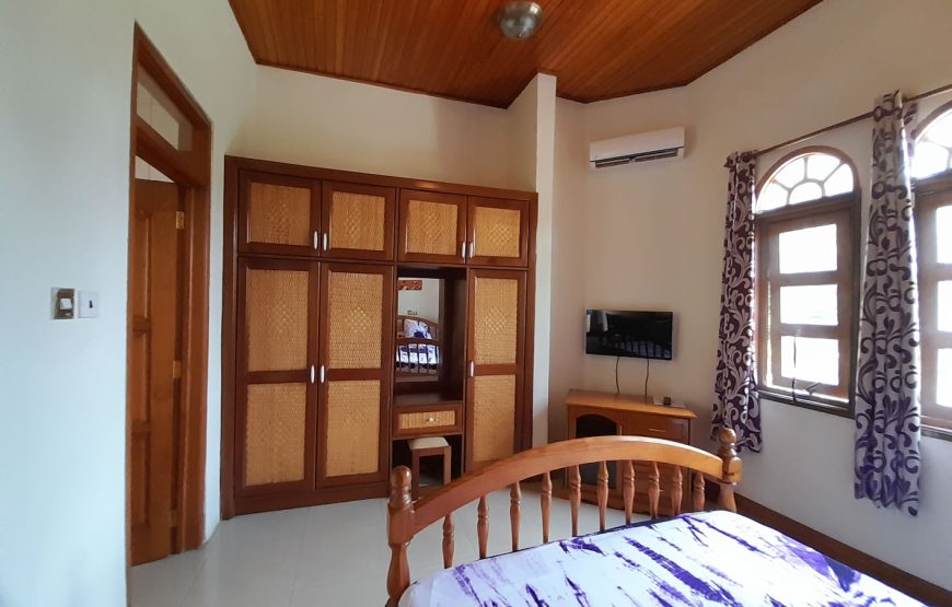 KING ENSUITE ROOM 2