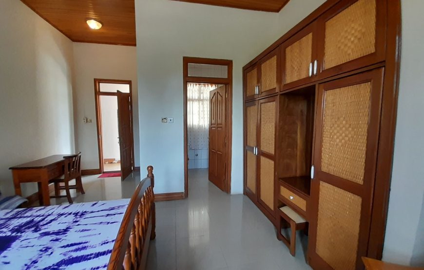 KING ENSUITE ROOM 3