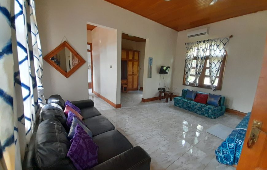 EXECUTIVE ROOM 4