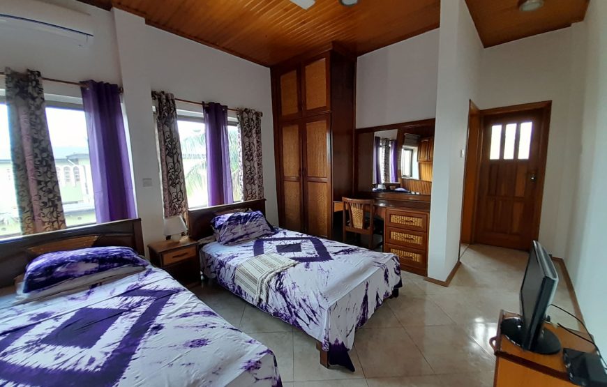 KING ENSUITE ROOM