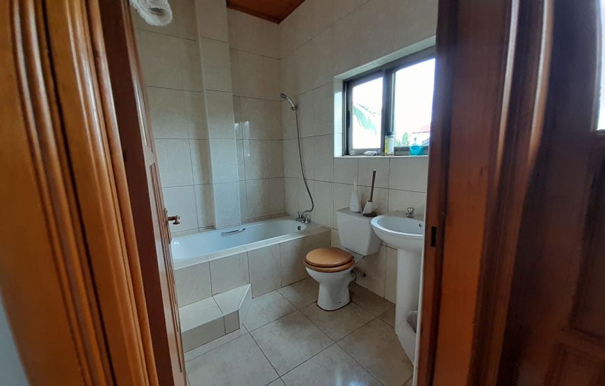 KING ENSUITE ROOM