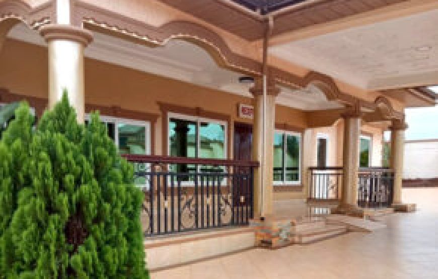 DE-CARTOS HOTEL