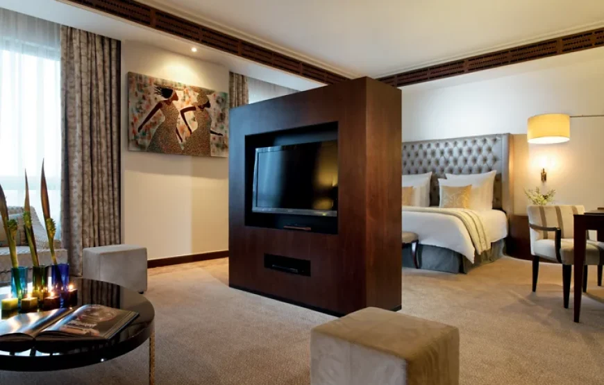 AMBASSADOR SUITE
