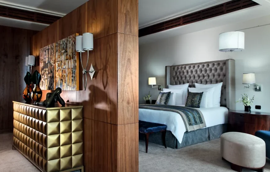 PRESIDENTIAL SUITE