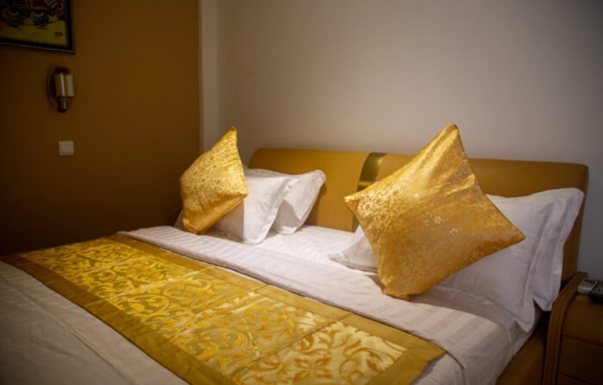 GOLDEN PLAZA HOTEL
