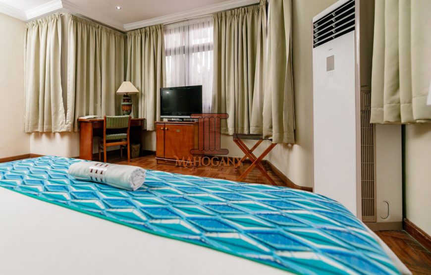 EXECUTIVE ROOMS
