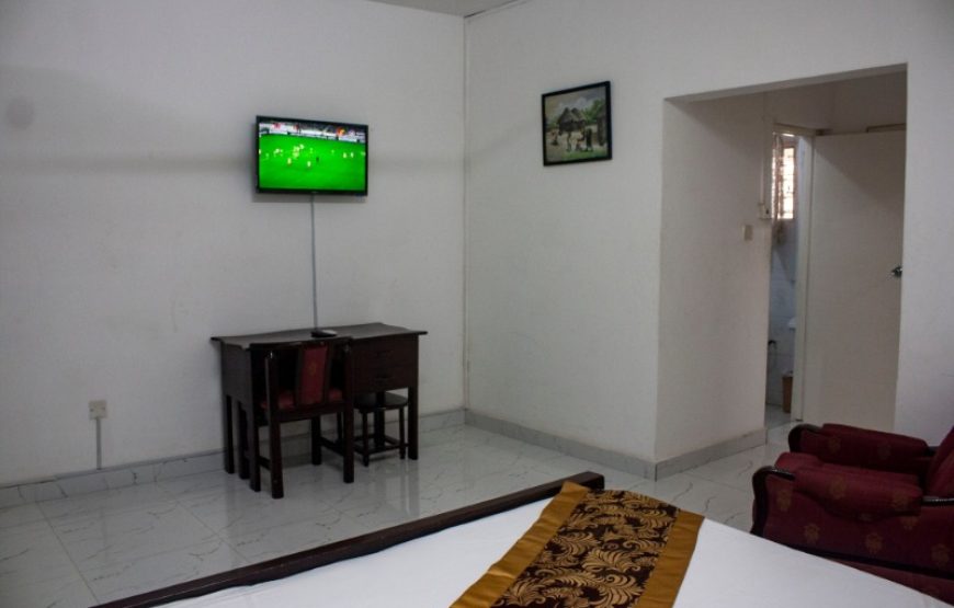 EN-SUITE ROOM