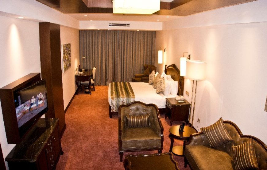 EXECUTIVE SUITE