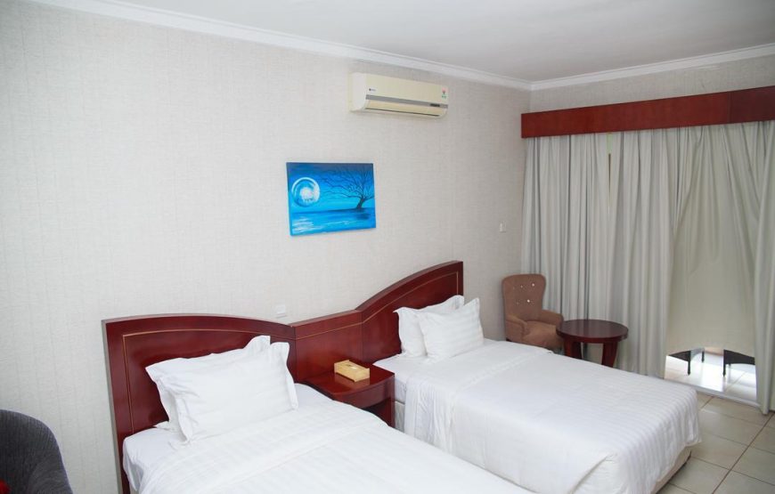 STANDARD TWIN ROOM