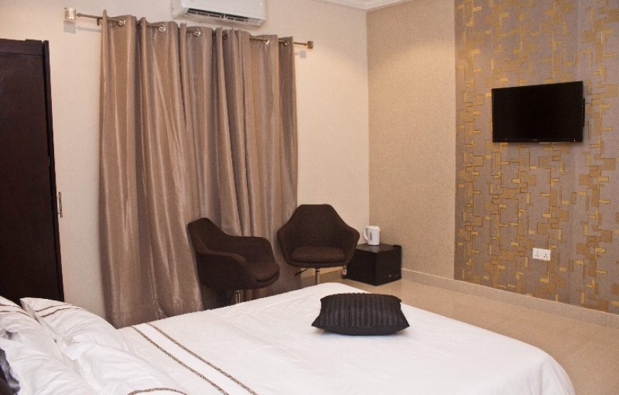 SUPERIOR ROOM