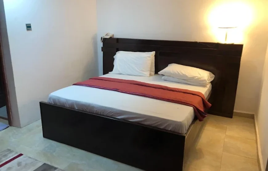 LAVIMAC ROYAL HOTEL