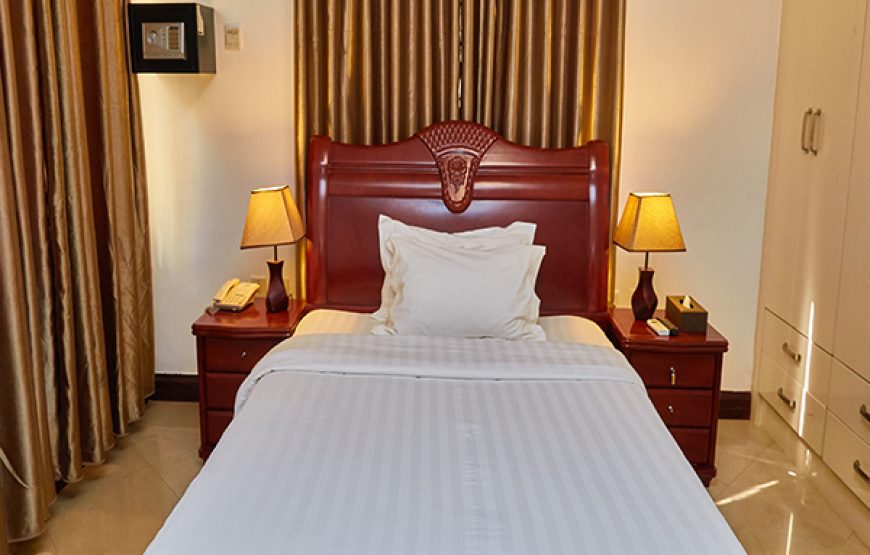 STANDARD DOUBLE ROOM