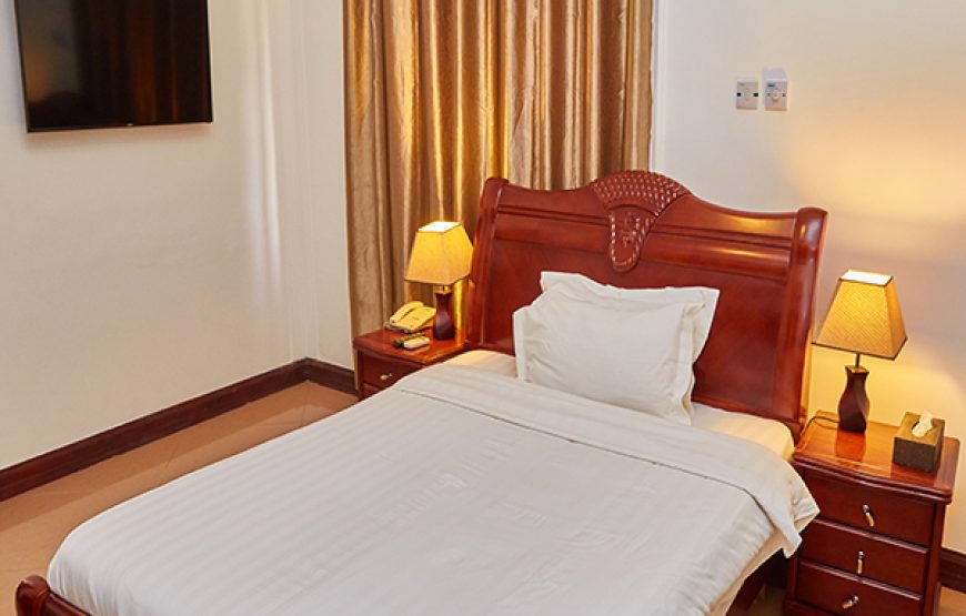 STANDARD DOUBLE ROOM