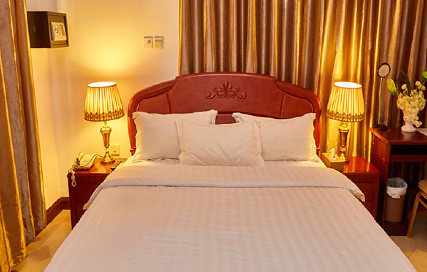 EXECUTIVE ROOMS