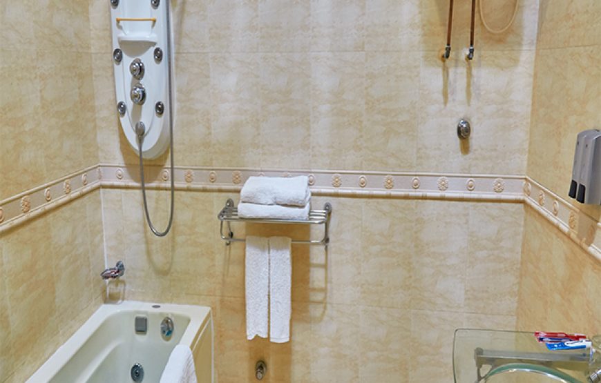 EXECUTIVE ROOMS
