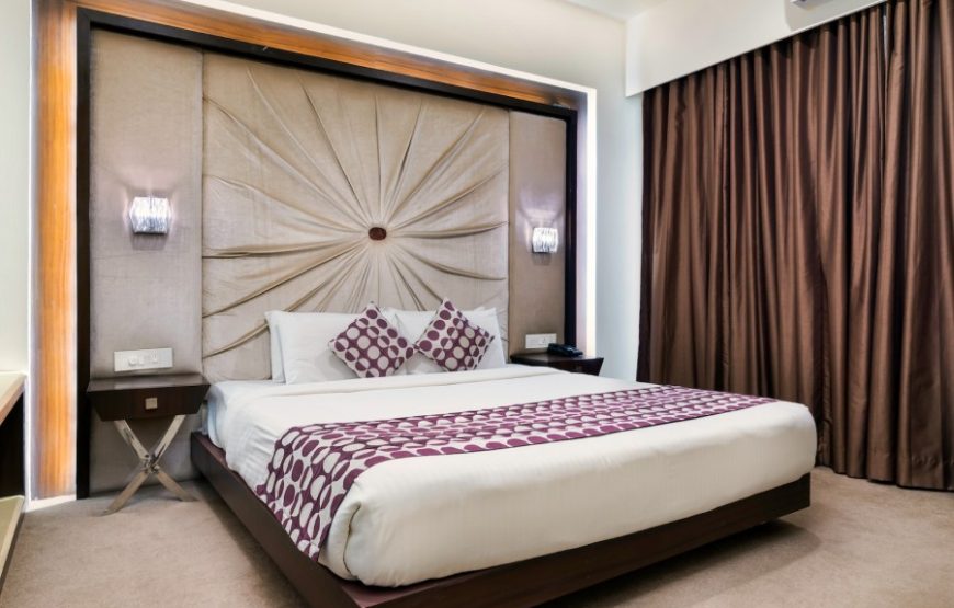 JOHNNY CITY HOTEL