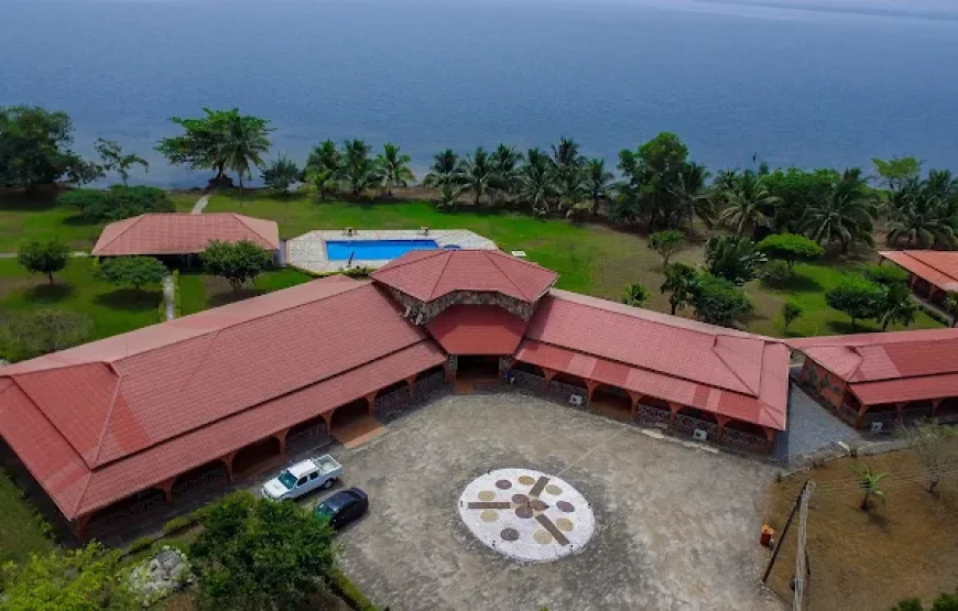 MEKANDI RIVERSIDE RESORT