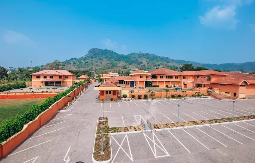 MAC-DIC ROYAL PLAZA HOTEL