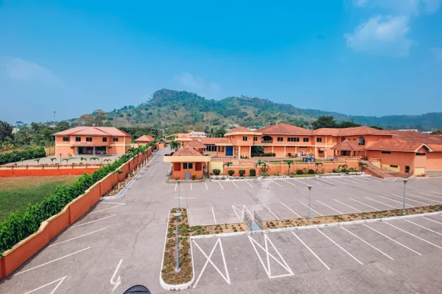 MAC-DIC ROYAL PLAZA HOTEL