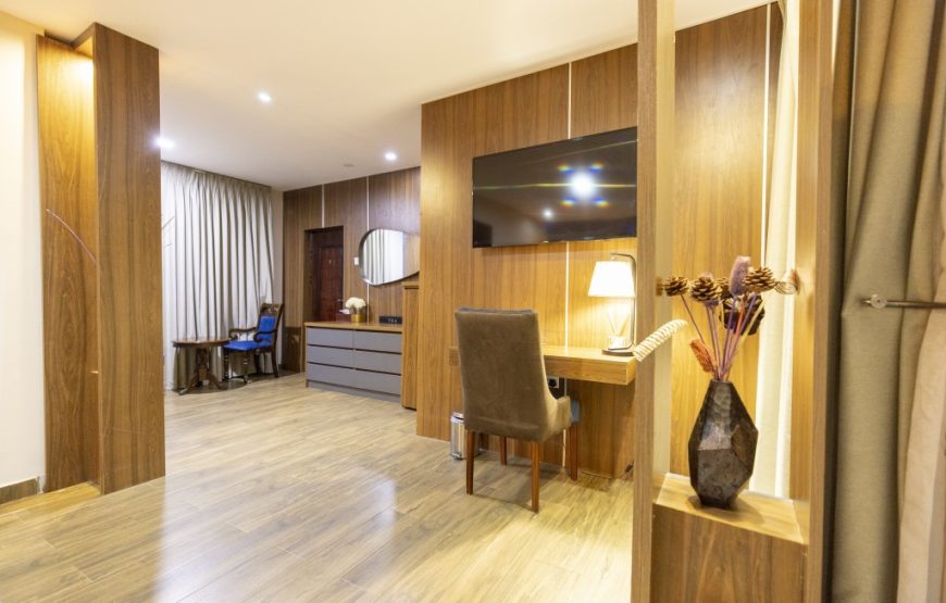 3 BEDROOM APARTMENT