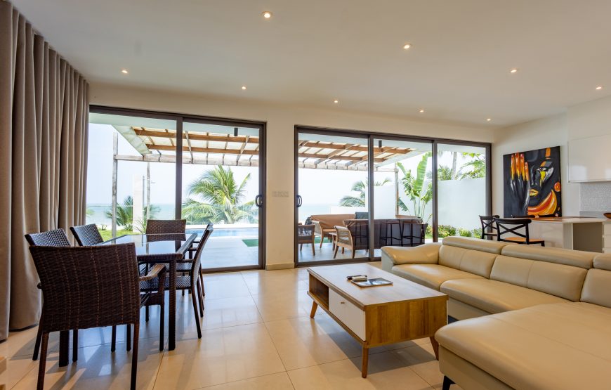 TILL’S BEACH RESORT