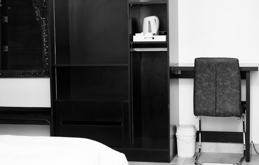 STANDARD RIVERVIEW ROOM