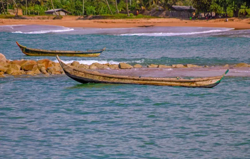 LOU MOON-ECO LUXURY RESORT