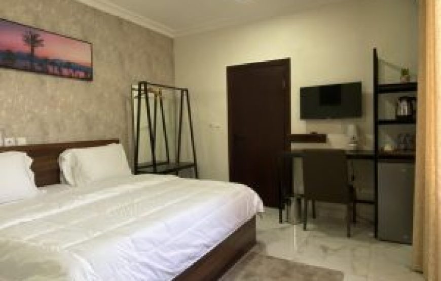 POST RIDGE HOTEL & RESTAURANT