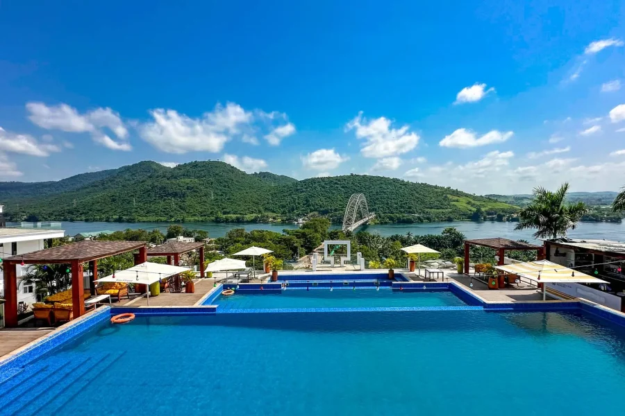 BRIDGE VIEW RESORT