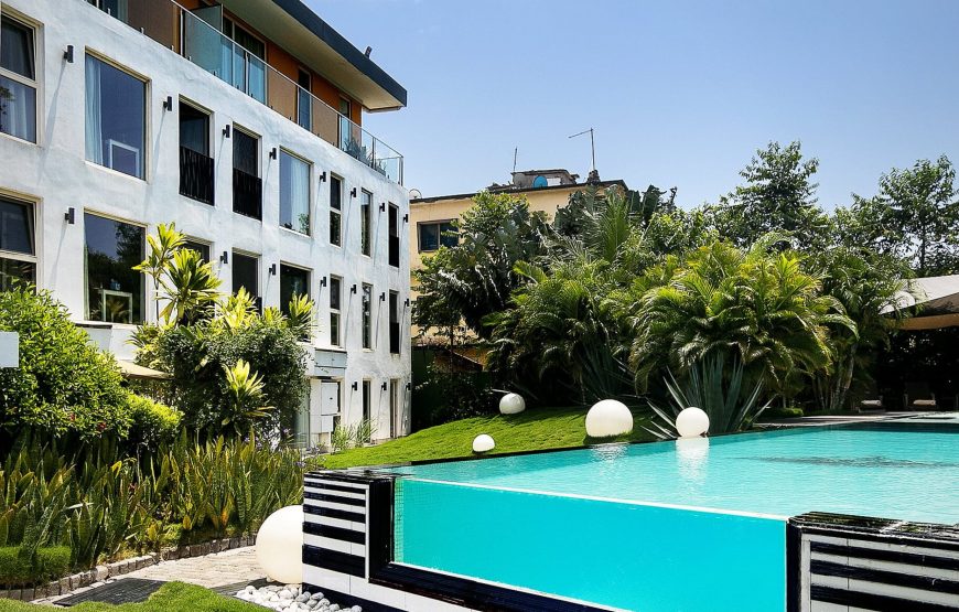 RED MANGO HOTEL & APARTMENT