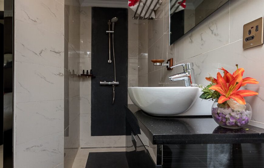 RED MANGO HOTEL & APARTMENT