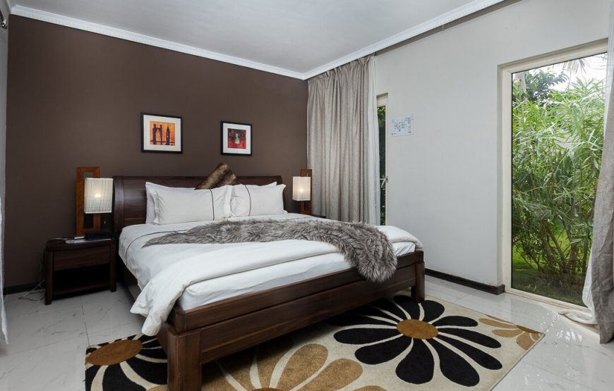 RED MANGO HOTEL & APARTMENT
