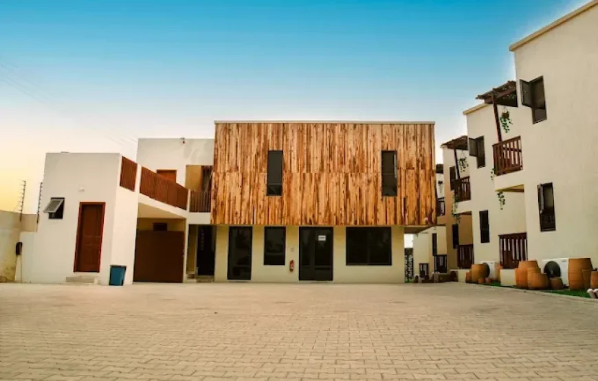 REDDINGTON BEACH RESORT